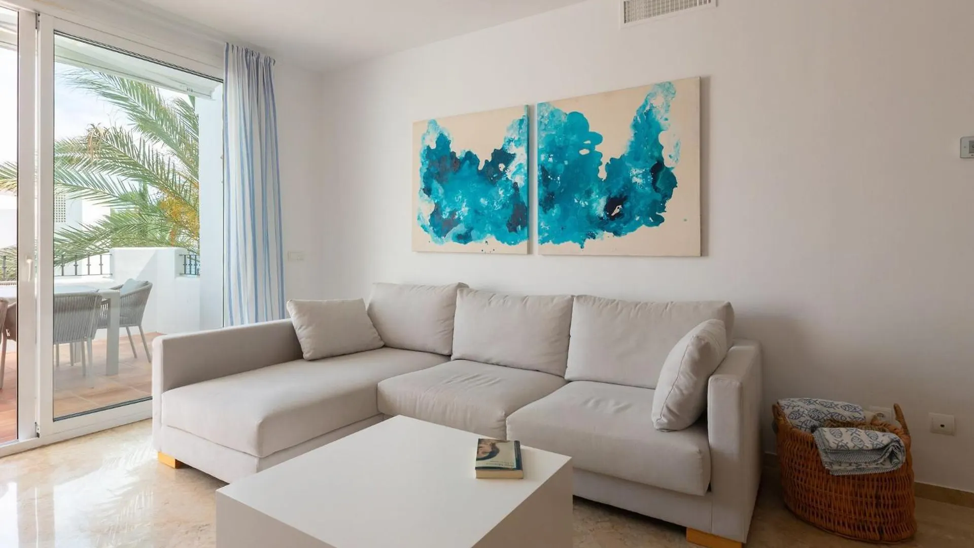 Saladillo - Apartment In Estepona Free Wifi 0*,