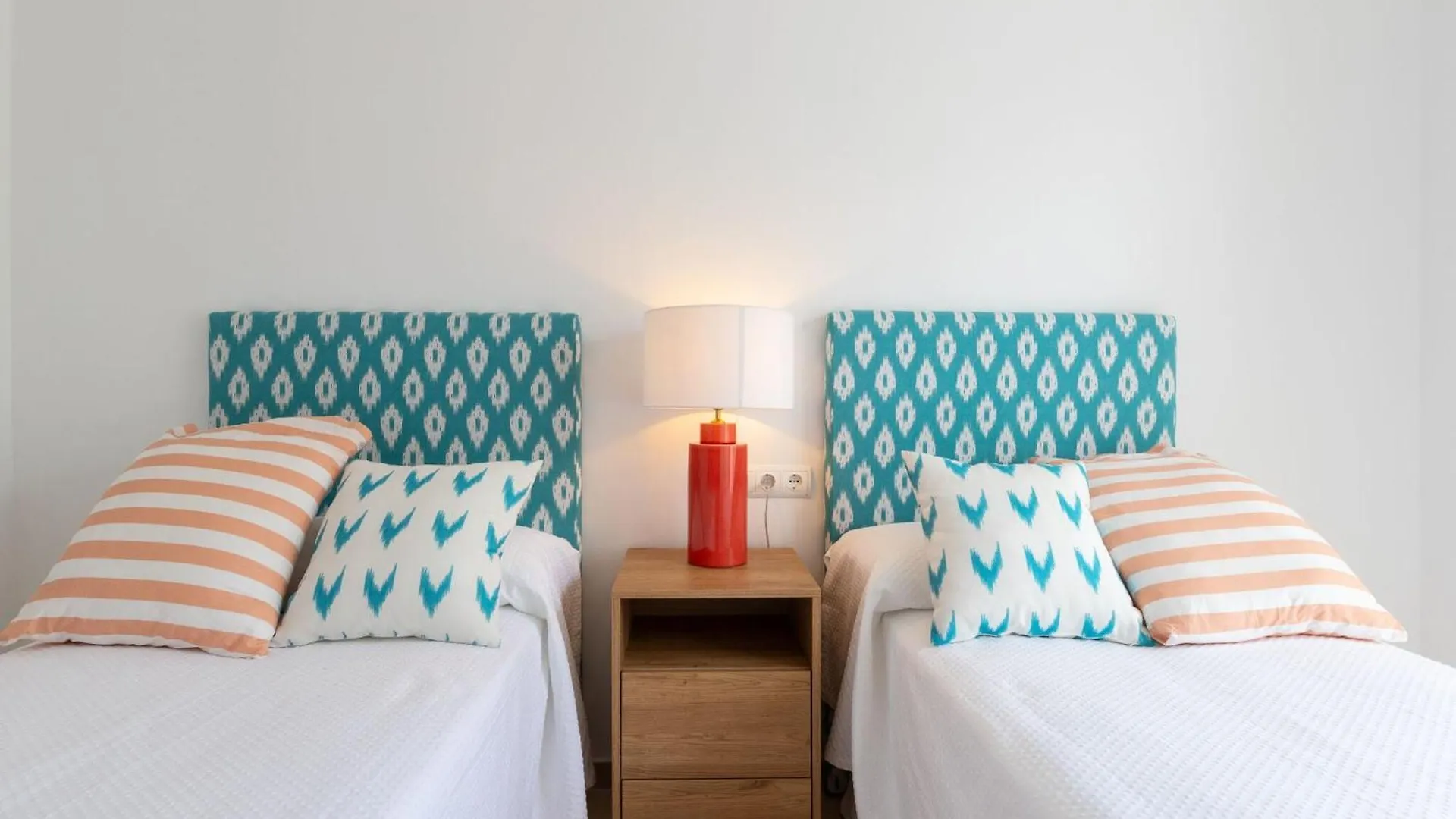 Saladillo - Apartment In Estepona Free Wifi Holiday home